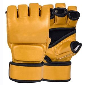 Fabrication de gants de grappling MMA personnalisés à demi-doigts, gants de frappe en cuir, sac de frappe, gants d'entraînement de combat MMA Muay Thai - Product Image 5