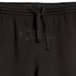 กางเกงวอร์มสีดำน้ำหนักเบาใส่สบายสำหรับผู้ชาย ขายดีที่สุด เหมาะสำหรับกิจกรรมกลางแจ้ง สไตล์สตรีทแวร์ มีเชือกผูก เอวปรับได้ ผลิตในปากีสถาน - Product Image 5