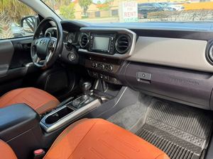 TO-YO TA TACOMA SR5 V6 DOBLE CABINA RWD 2018 LISTA PARA ENVIAR - Product Image 2