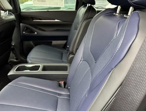 Nouveau QX60s SPORT 2026 – SUV Familial de Taille Moyenne 2.0T Turbo, Boîte Automatique 9 Vitesses, Transmission Intégrale, 7 Places, Essence - Product Image 5