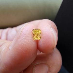 Diamante Amarillo Cultivado en Laboratorio con Corte Radiante de Alta Calidad de 0.19 Quilates, Relleno para Joyería, Brillo Impresionante y Raridad - Product Image 2