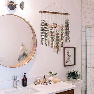 Decoración de pared de macramé con diseño geométrico limpio y tonos crema ideal para interiores de temática escandinava o neutra - Product Image 3