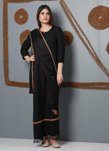 Châle pour femmes brodé au design unique et abordable à prix avantageux, nouveau style d'hiver 2026, châle en laine de qualité supérieure à vendre - Product Image 6