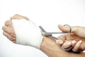 Ciseaux à pansement de haute qualité en acier inoxydable antirouille 18 cm grands ciseaux à iris médicaux chirurgicaux Instrument chirurgical - Product Image 4