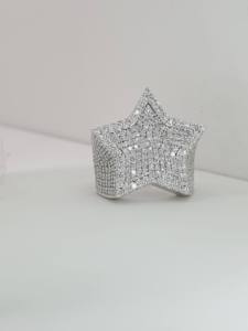 แหวนฮิปฮอปแบบสั่งทำพิเศษ ประดับเพชรโมอิสซาไนต์เต็มวง ชุบโรเดียม เงินแท้ 925 สำหรับงานแต่งงานและงานหมั้นของผู้ชาย - Product Image 3