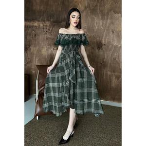 Robe en dentelle écologique à carreaux kaki - Kaki - Product Image 1