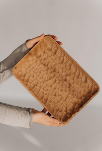 Ensemble de 2 plateaux de pendaison de crémaillère multifonction plateau de service décoratif 100% durable en bois de manguier plateau de service personnalisé - Product Image 5