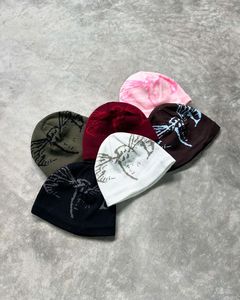 Gorro multicolor con estampado de logotipo personalizado 2025, gorros de punto Jacquard sin puños Jacquard para hombre con diseño elegante - Product Image 1