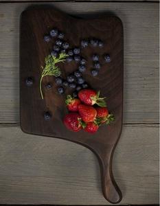 Tabla de cortar de madera estándar Premium con un diseño ergonómico para una experiencia de cocina cómoda y eficiente - Product Image 6