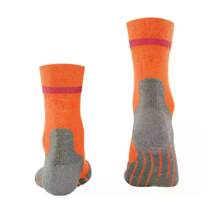 Top Trending 2025 Diseño personalizado Calcetines largos deportivos hasta la rodilla Calcetines de béisbol personalizados Calcetines de Pakistán al por mayor - Product Image 4