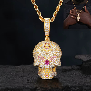 Colgante de calavera de oro helado con ojos de corazón Rosa S925 plata esterlina Hip Hop Moissanite diamante amor collar temático para hombres - Product Image 1