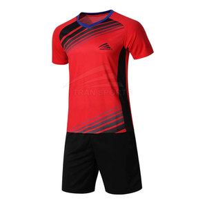 Uniforme de Fútbol Personalizado para Equipo, Nuevo Conjunto de Camiseta con Técnica de Teñido Liso, 100% Poliéster, Transpirable y Cómodo - Product Image 1