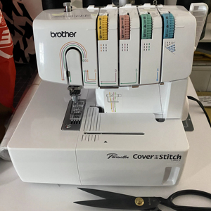 เครื่องเย็บผ้า MERIT Baby Lock Euphoria แบบ Coverstitch Serger - Product Image 1