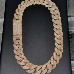 Collar de Cadena Cubana con Incrustaciones de Moissanita de Lujo, Chapado en Rodio con Acabado Dorado, Joyería Hip Hop, Pieza Destacada, Regalo para Fiestas - Product Image 1