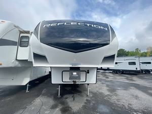 Caravane de camping d'occasion 2021 G-r-a-n-d D-e-s-i-g-n R-e-f-l-e-c-t-i-o-n 150 Series 240RL - Product Image 1