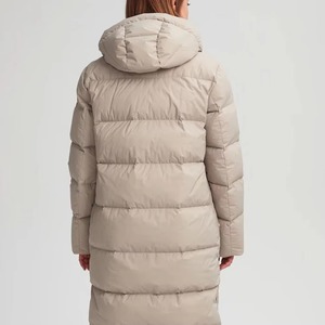 Chaqueta acolchada de poliéster con logotipo de diseño único totalmente personalizable para mujer Chaqueta acolchada de invierno para exteriores Moq bajo - Product Image 5