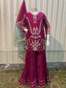 Robe en organza fantaisie prête à l'emploi de haute qualité pour filles vêtements pour enfants respirants pakistanais de qualité d'exportation avec décoration en dentelle - Product Image 5