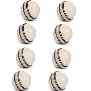 Cuero de alta calidad adecuado para clubes, partidos y torneos, pelotas de críquet de cuero blanco en Qasaab Gloves Company - Product Image 2