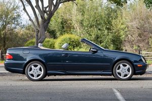 Mercedes-Benz CLK430 Cabriolet d'occasion 2001 en excellent état, prêt à être expédié - Product Image 4