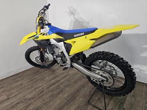 Oferta de Subasta 2026: Motocicleta de Motocross Original RM-Z450 - Nueva, Potencia de 1001-2000W, Velocidad >80km/h, Origen EE. UU. - Product Image 5