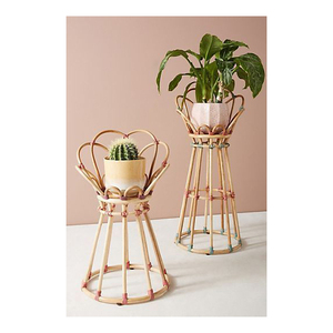 Colección de macetas de ratán Grand artesanales de tejido natural etéreo para espacios de vida verdes elegantes, sostenibles y lujosos - Product Image 5