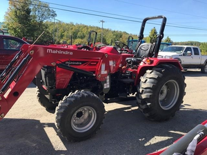 Hot Selling Mahindra New Wheel Tractors 4WD Mini Tractor with 20-70HP Diesel <b>Engine</b> Pumps Gearboxes Motors Retail and Farm Use - Product Image 3