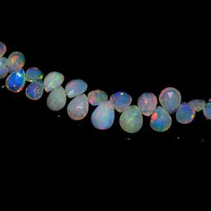 Collier en forme de goutte d'opale blanche éthiopienne Bijoux en pierres précieuses perlées à facettes Couleur arc-en-ciel Style classique pour femmes Cadeau fait main - Product Image 3