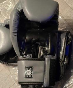 Vente flash, gants de boxe professionnels de qualité supérieure, gants de kick-boxing, antidérapants, imperméables, évacuant l'humidité pour la fermeture - Product Image 2