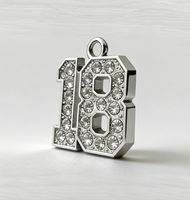 Colgantes de Plata Pulida con Números de Esmalte Suave de Metal de Zinc Personalizados, Diamantes de Imitación, Joyería DIY Tradicional y Moderna para Cumpleaños
