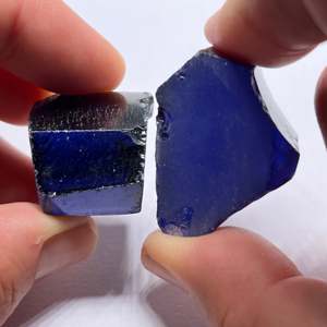 Pierre précieuse en vrac de Tanzanite de laboratoire et de Zircone cubique, taille ovale moyenne, 8 mm, blanc aqua - Product Image 1