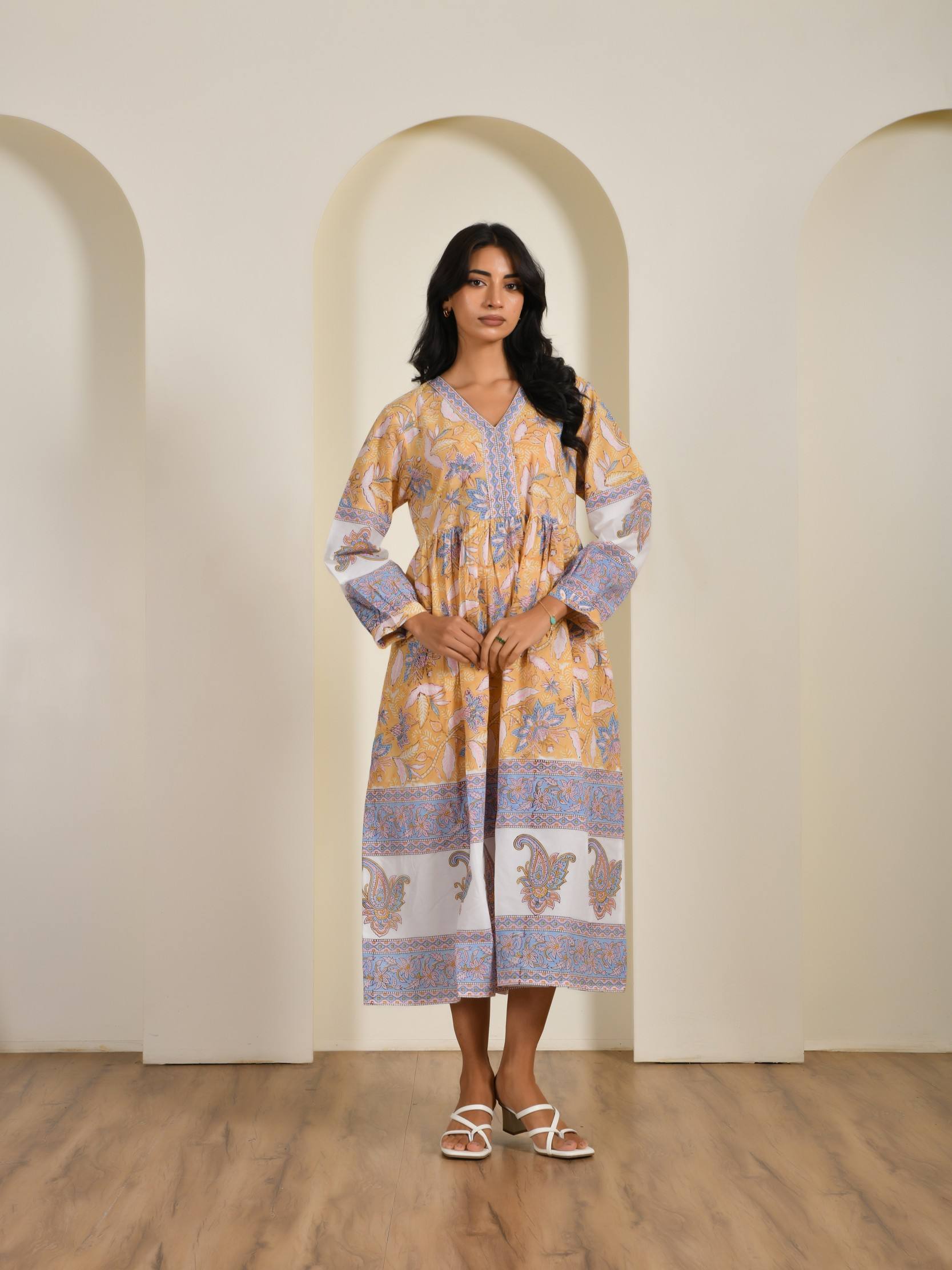 สีเหลือง