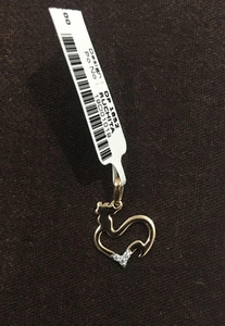 Pendentif en or massif 14 carats avec un délicat diamant en forme de poulet chrétien pour femmes, à porter tous les jours - Product Image 3