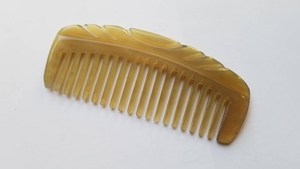 Peine para el Cuidado del Cabello CRAFT EXIM, Hecho a Mano y Grabado a Mano, para el Cuidado Diario y un Cabello Suave - Product Image 4