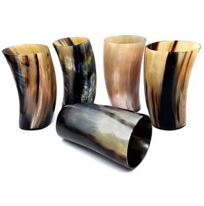 Verre à bière en corne noire fait main et artisanat naturel poli avec style animal pour le prix économique d'exportation indienne - Product Image 3