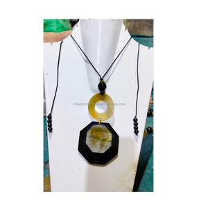 Collar de resina de alto pulido de lujo para mujer, collares de cuerno con cuentas de moda hermosos personalizados, cuentas artesanales de la mejor calidad - Product Image 2