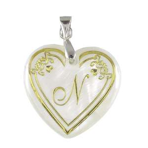 Regina Style Bohème Alphabet N Pendentif en forme de cœur en coquillage Plaqué or 24 carats Pierres précieuses naturelles et placage étanche 18 carats - Product Image 1
