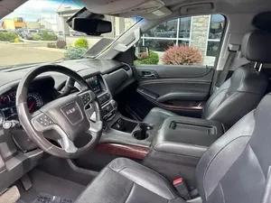 2019 GMC YUKON XL SLT - Product Image 6