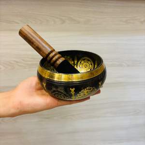 Cuenco Tibetano de Bronce de Estilo Tradicional, Hecho a Mano, Personalizado para Terapia de Sonido, Sanación de Chakras y Meditación - Product Image 2