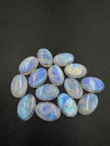 Cabujón de piedra lunar de arcoíris Natural llamativo azul de alta calidad, piedra preciosa de cristal suelta de forma ovalada suave para la fabricación de joyas - Product Image 4
