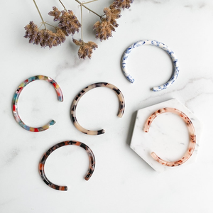 Brazaletes de Resina Hechos a Mano de Estilo Étnico de Alta Calidad, Joyería de Moda Ligera y Duradera para Mujer al por Mayor - Product Image 1