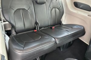 CHRYSLER PACIFICA HYBRID TOURING L FWD 2021 d'occasion - Product Image 3