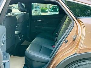 Tout nouveau Toyota Crown Crossover (S230) à vendre - Product Image 3