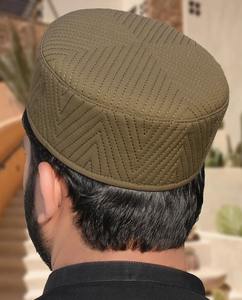 Elegante gorra de oración hecha a mano para hombres, diseño transpirable para eventos religiosos, Namaz, impermeable para deportes al aire libre, uso informal - Product Image 1