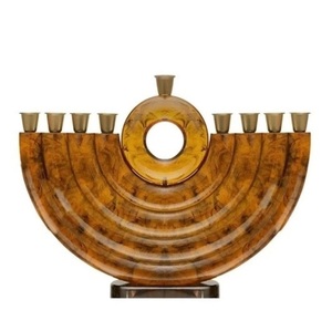 Nouvelle Ménorah de Luxe en Résine Rouge, Centre Artistique Rond, Porte-Bougie Hanouka Fait Main, Décoration Judaïque, Candelabre Moderne pour Fêtes - Product Image 2