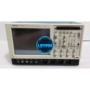 Oscilloscope numérique Tektronix 8 GHz pour pièces de rechange - Product Image 1