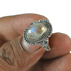 แหวนเงินแท้ 925 สไตล์โบฮีเมียน ประดับพลอยมูนสโตน งานแฮนด์เมด สำหรับผู้หญิง ของขวัญแต่งงานสำหรับเธอ - Product Image 1