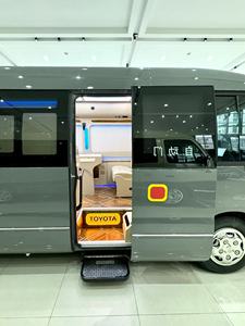 Minibús VIP de Lujo 2026 - Gris Metálico Plateado, Motor Diésel/Gasolina, Volante a la Izquierda, Transmisión Automática, Emisión Euro V, Listo para Exportación - Product Image 6