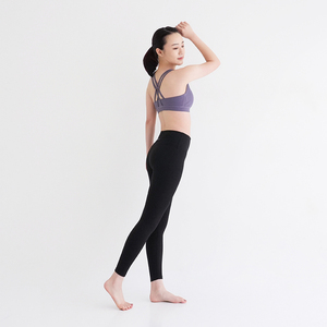 Mukasa Yoga Sporting Goods-Pantalon de yoga sans couture noir couleur unie - Product Image 3