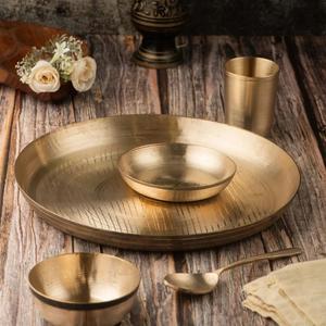 Juego Thali de acabado de cobre puro indio de alta calidad para servir vajilla de comedor ThaliSet de bronce Kansa Premium tradicional indio - Product Image 4