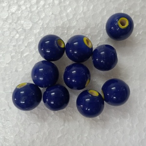 Pendentifs sur le thème des champignons en verre à pois sur mesure idéaux pour les créateurs de bijoux et les magasins de perles à revendre - Product Image 5